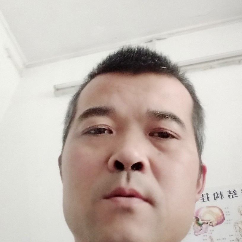 微笑用冷艳的照片