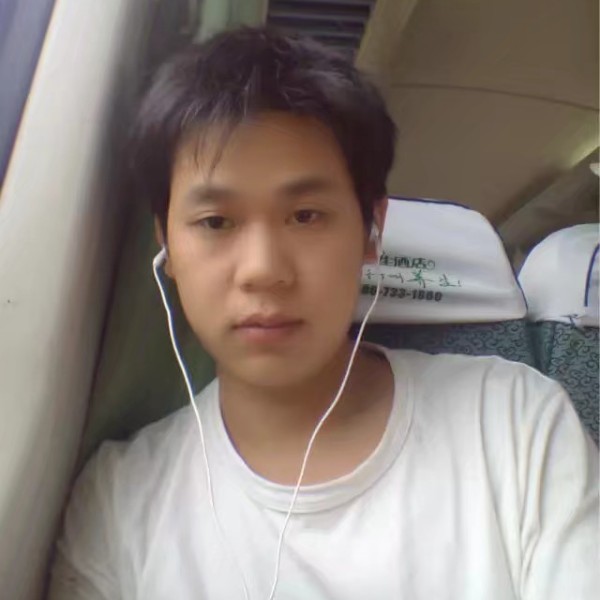 许伟伟的照片