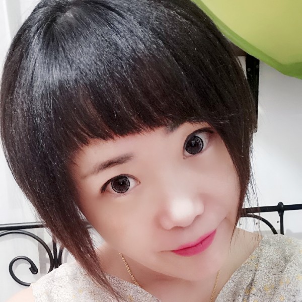 海和浪花一朵的照片