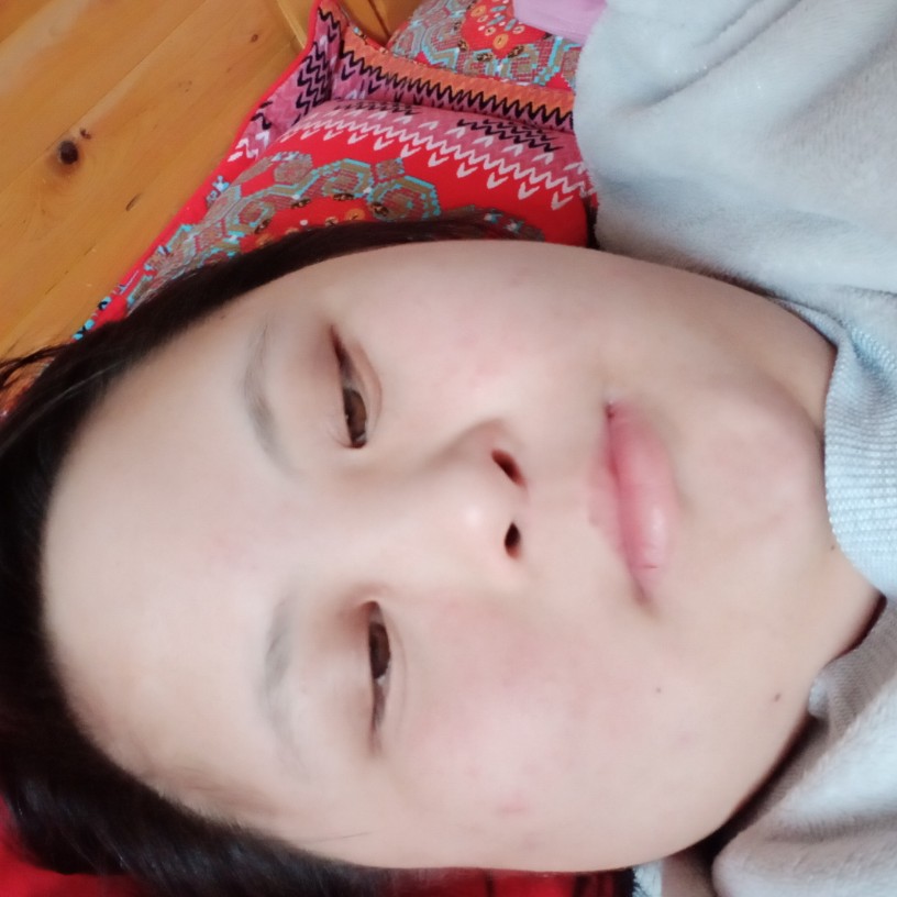 大胆向大米的照片