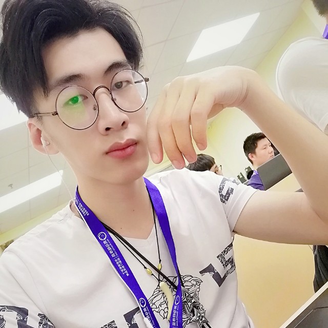 韦嘉的照片