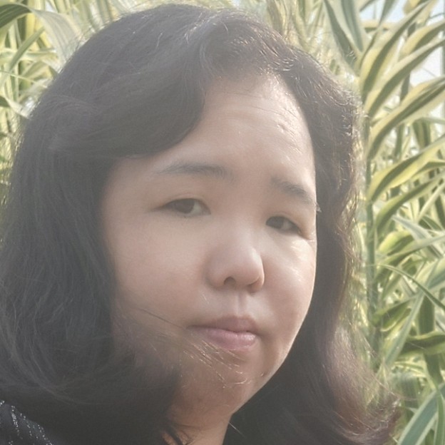 青栀斯文的照片
