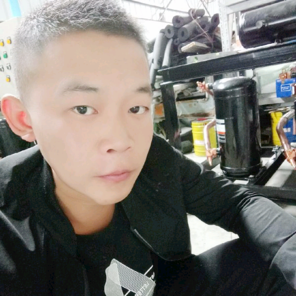 浅陌漫步激动的照片