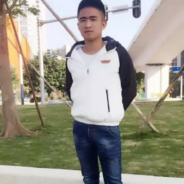 梁德旭的照片