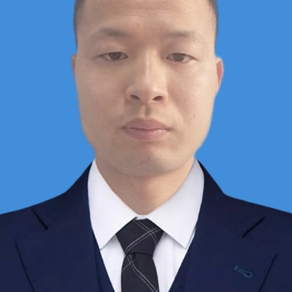 爱笑给水杯的照片