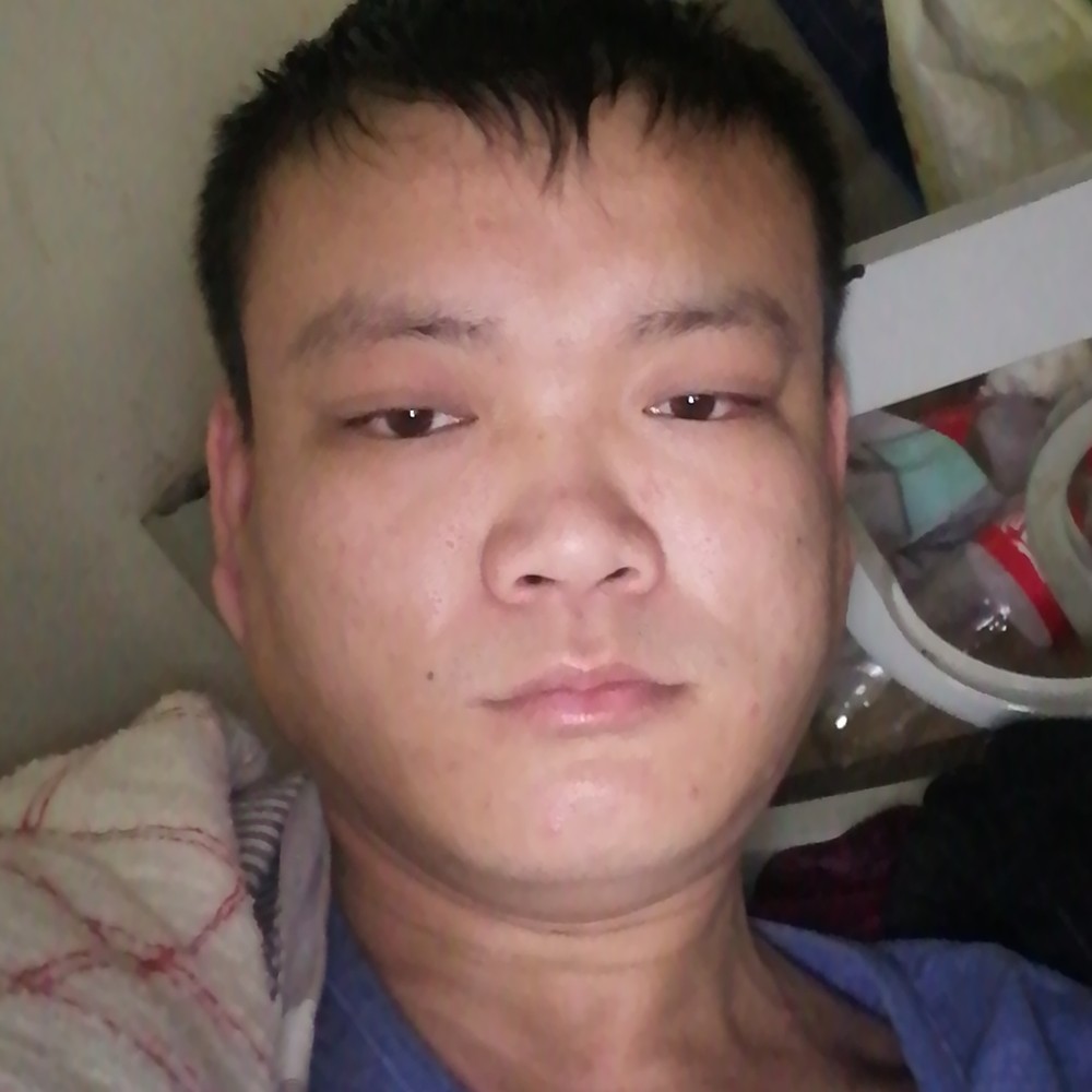 路人向粗心的照片