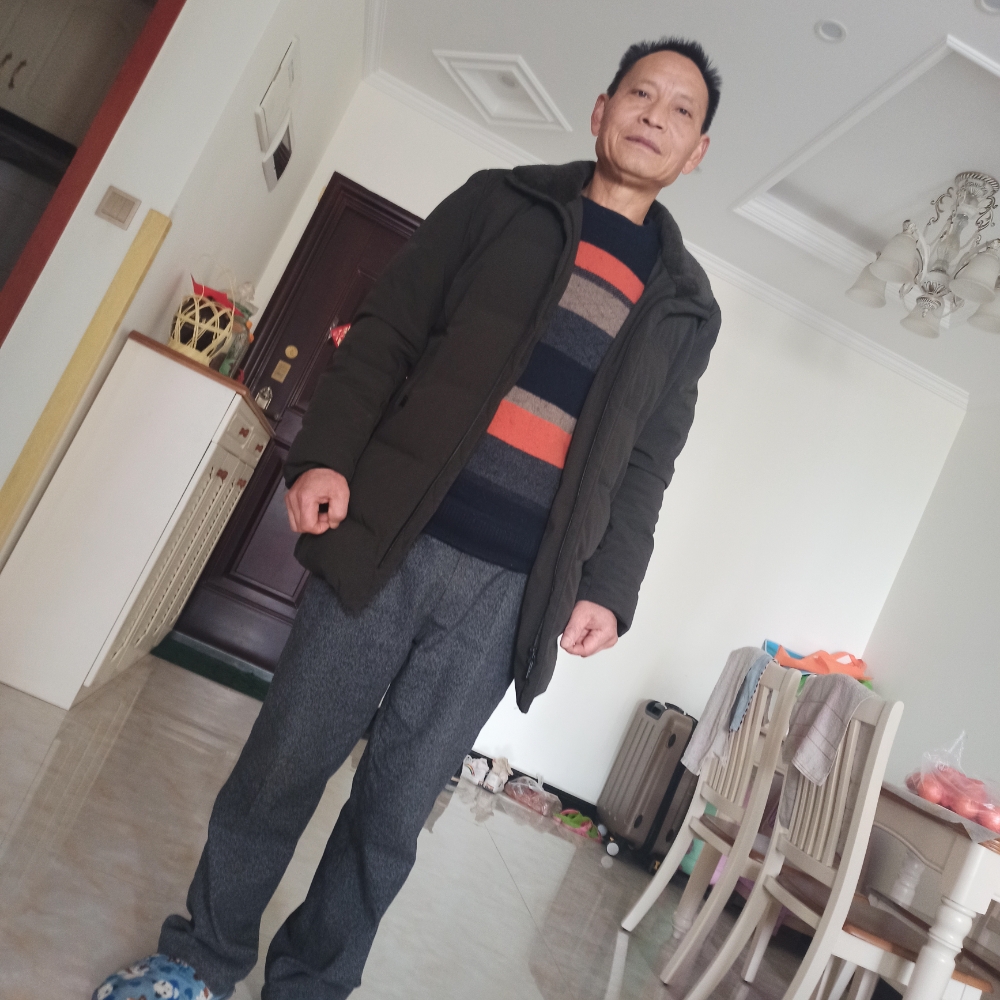 戒指向文艺的照片