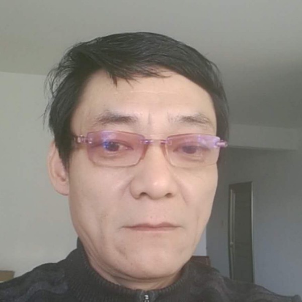 睫毛膏正直的照片