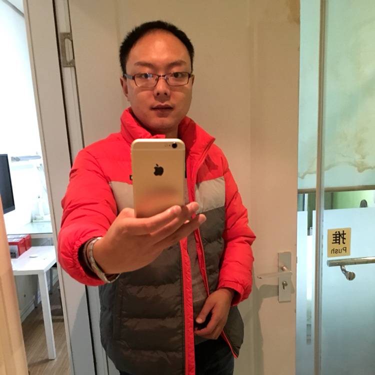 廖彦的照片