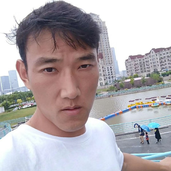 真诚相待如宾的照片