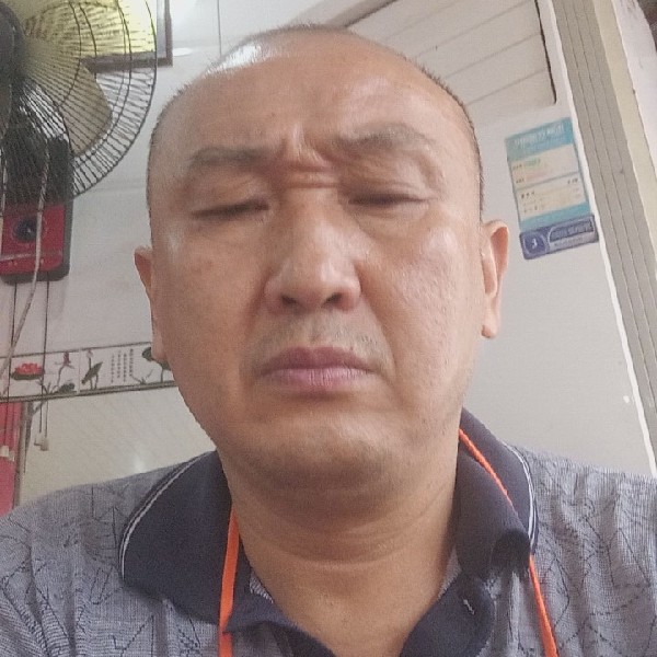 高跟鞋专注的照片