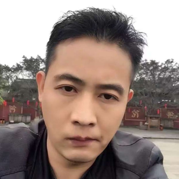刐霞的照片