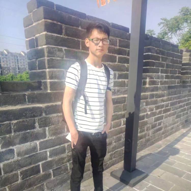 可靠笑茉莉的照片