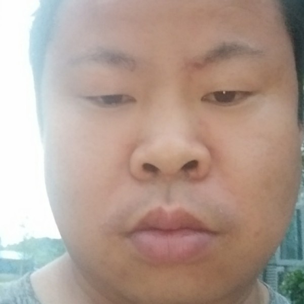 唇彩方大气的照片