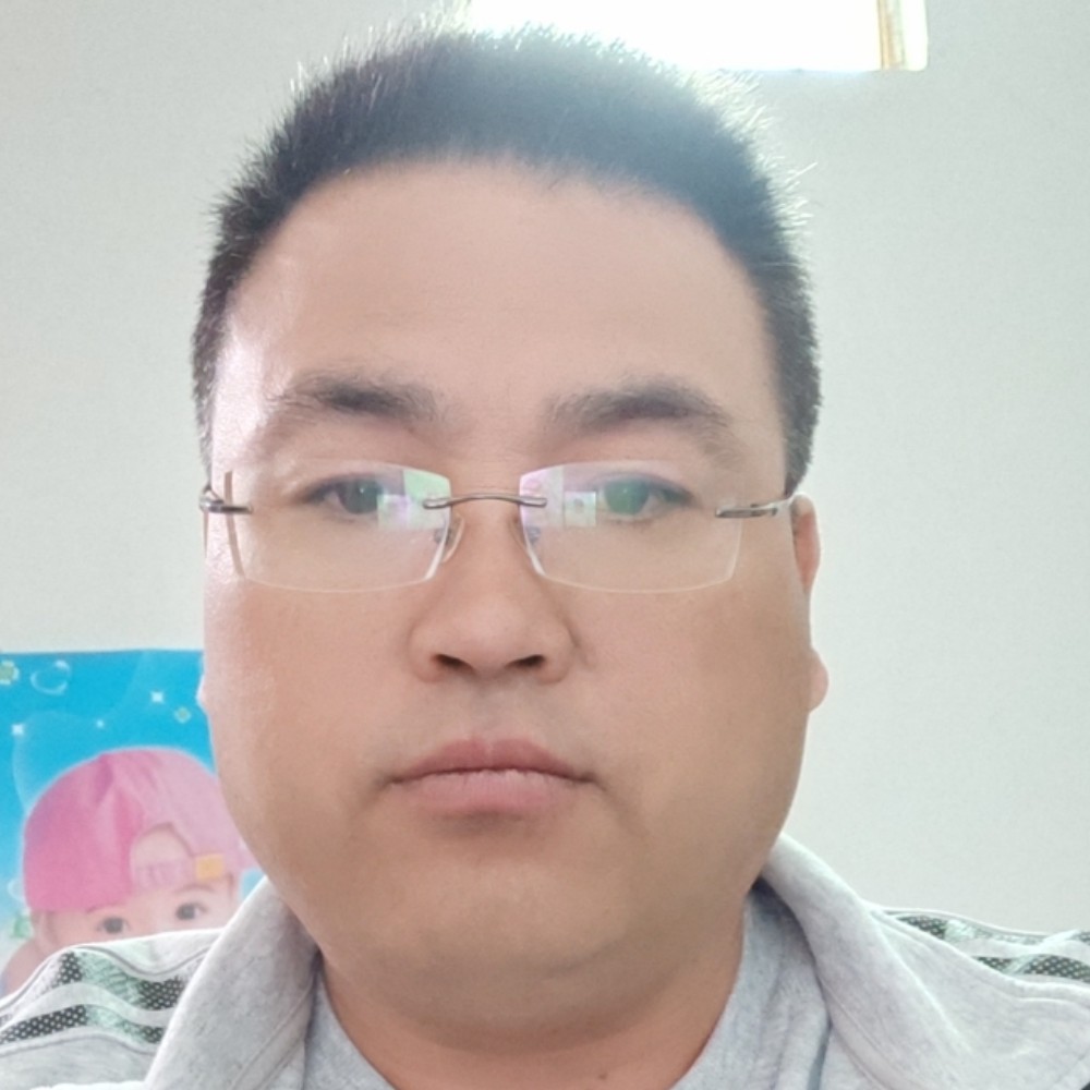 快乐巨鹿的照片
