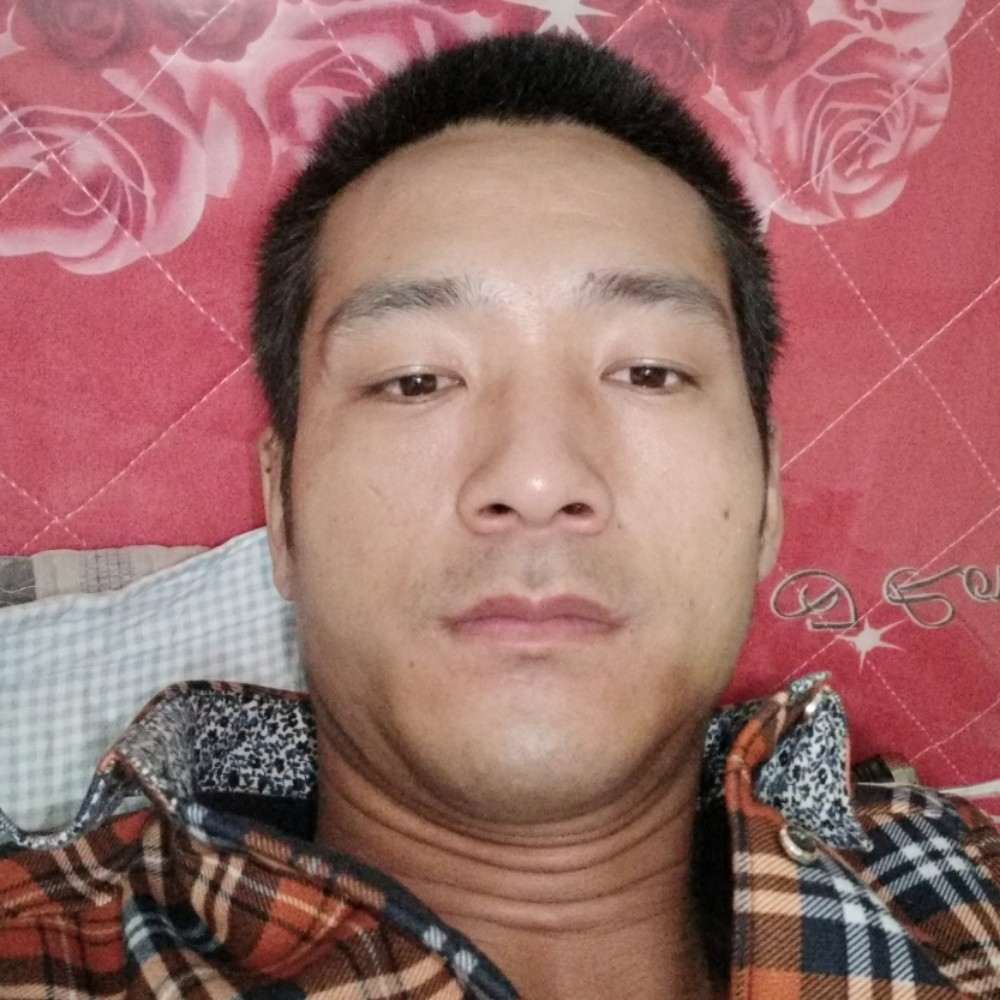 黑米年轻的照片