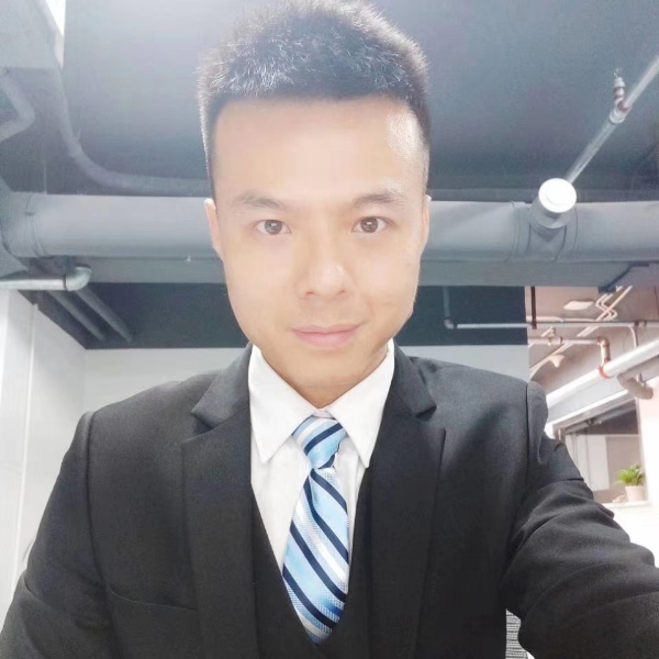 张潞的照片