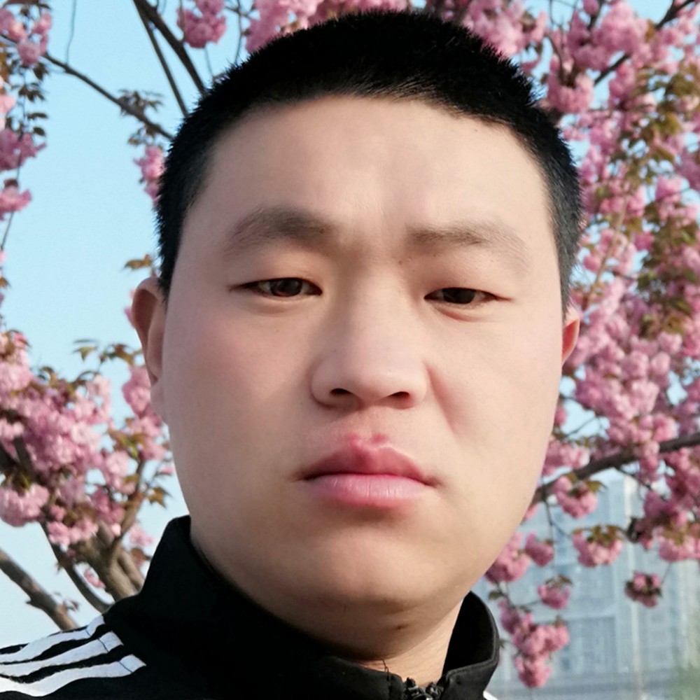 笑靥沉静的照片