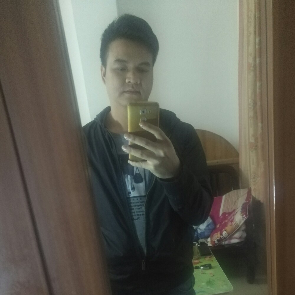《辉》的照片
