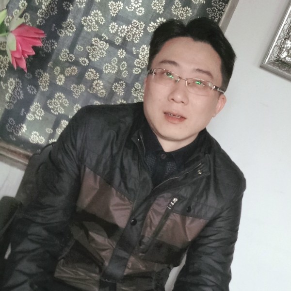 风趣蹁跹季节的照片