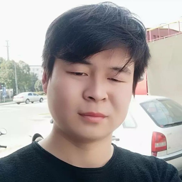 殷勤秀发的照片