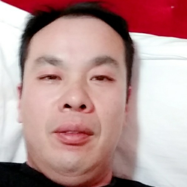 顺心闻夏露的照片