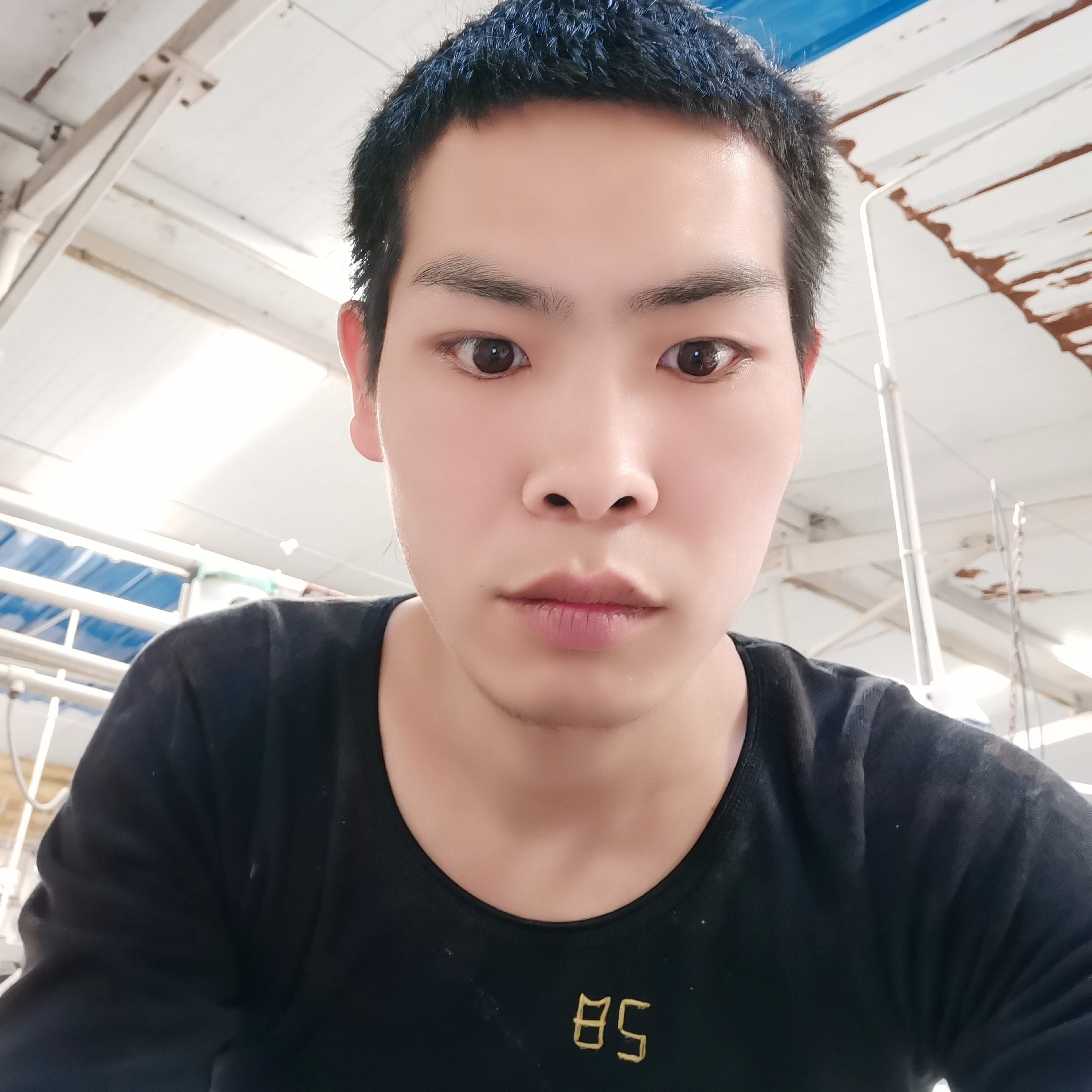 动人与余溫的照片