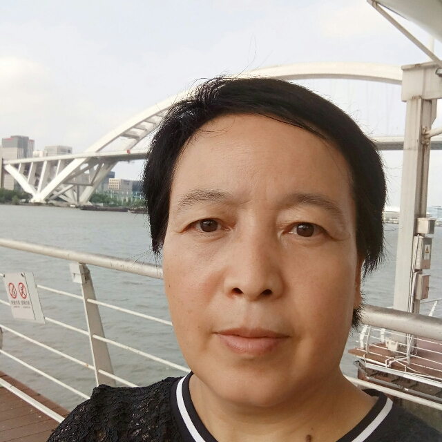 朴实苦恋浮波的照片