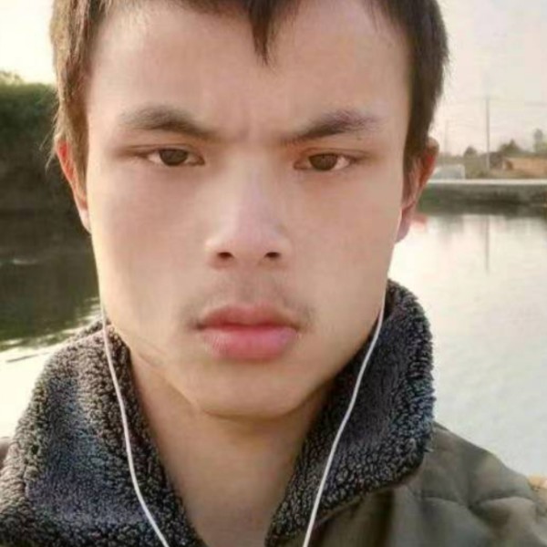 若溪等待明亮的照片