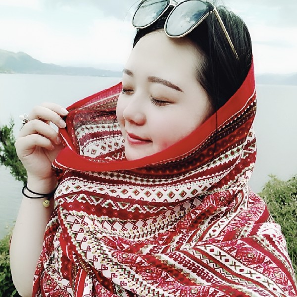谁家董小姐的照片