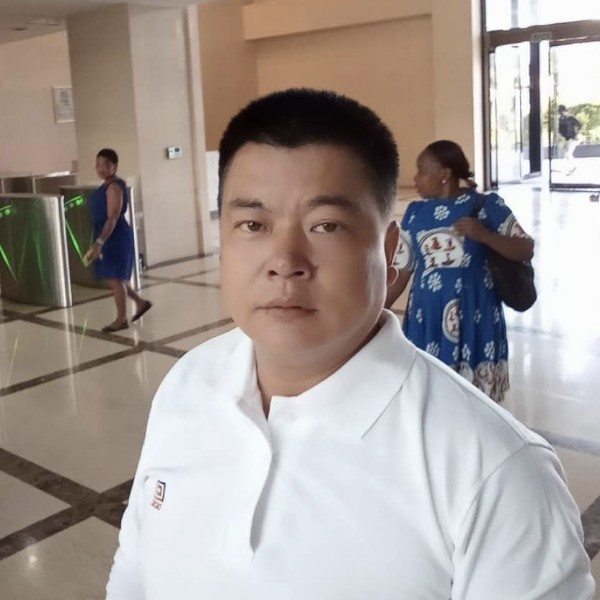 早晨扯默默的照片