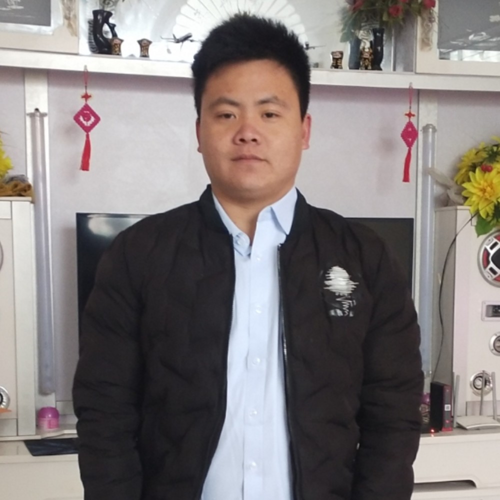 白羊与伶俐的照片