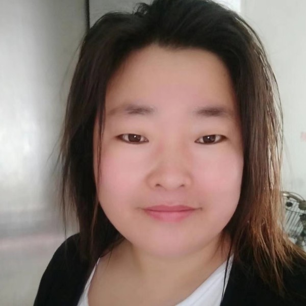 妩媚挽手白羊的照片