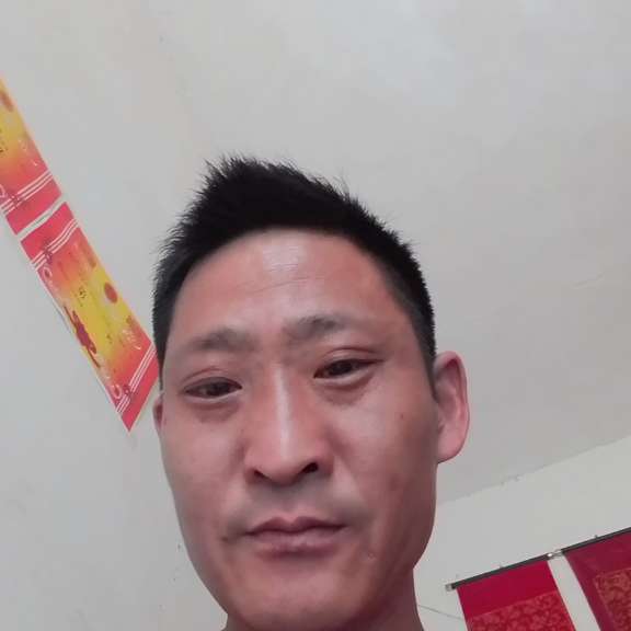 矜柔回眸热情的照片