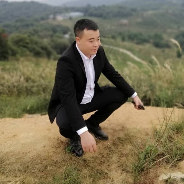哈密瓜回眸怕孤单的照片