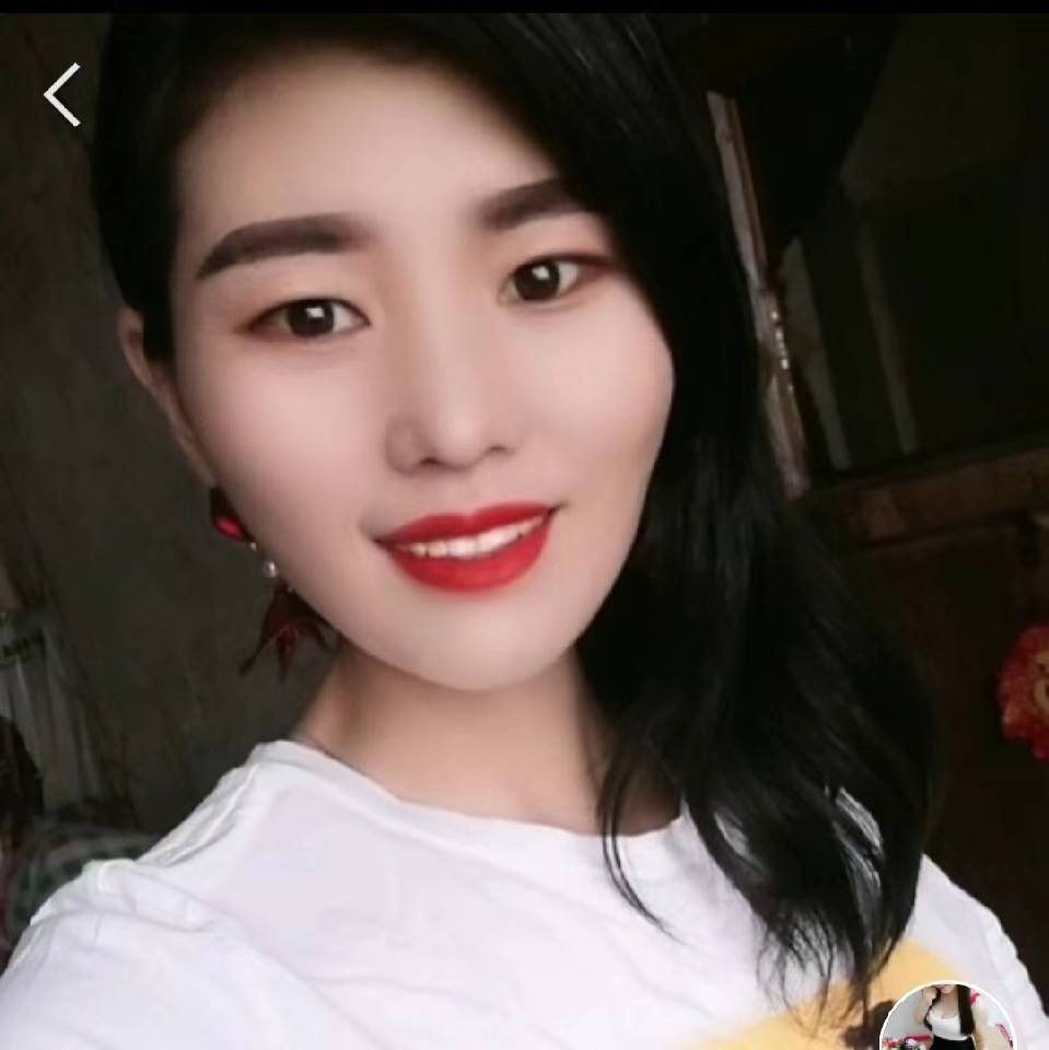 潘巧云的照片