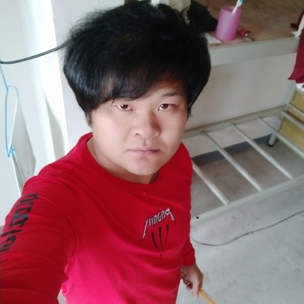 找个美女。的照片