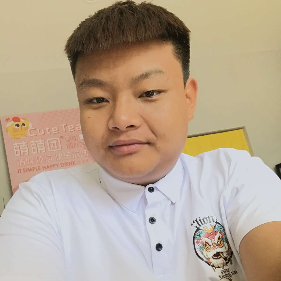顾凉辰的照片