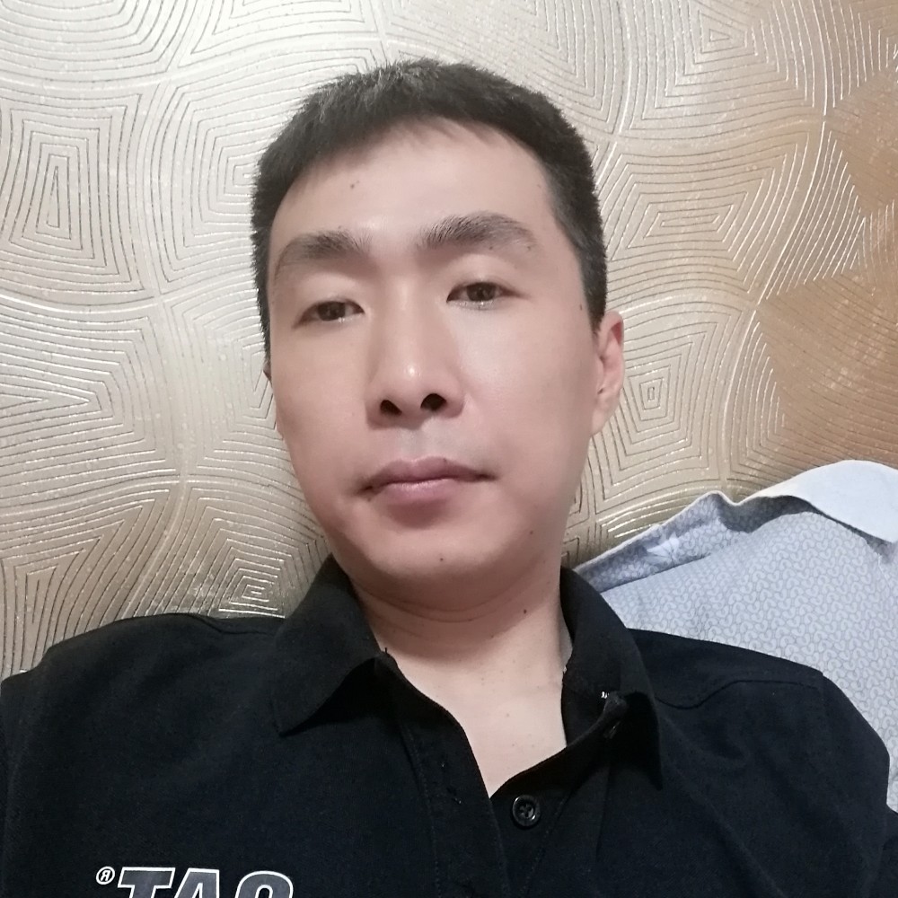 伤过的心玻璃碎裂的照片