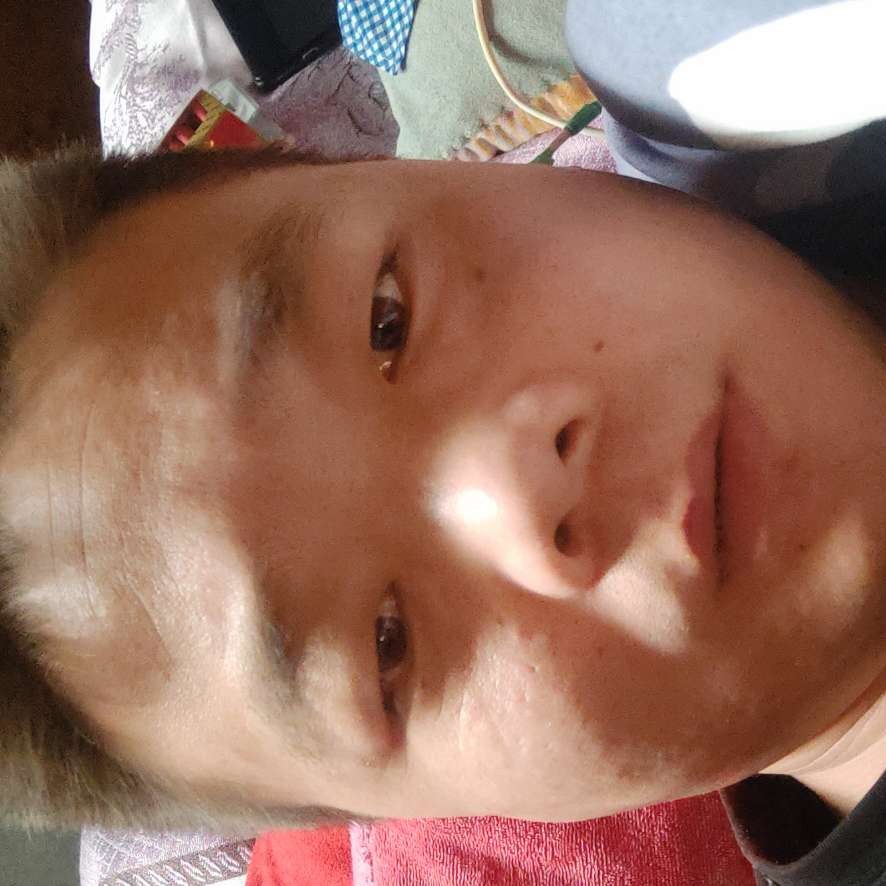 悲凉踢羽裳的照片