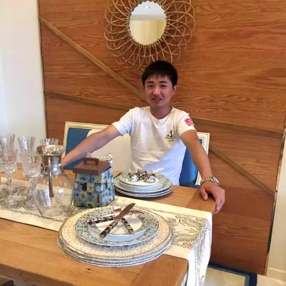 沐樱向曾经的照片