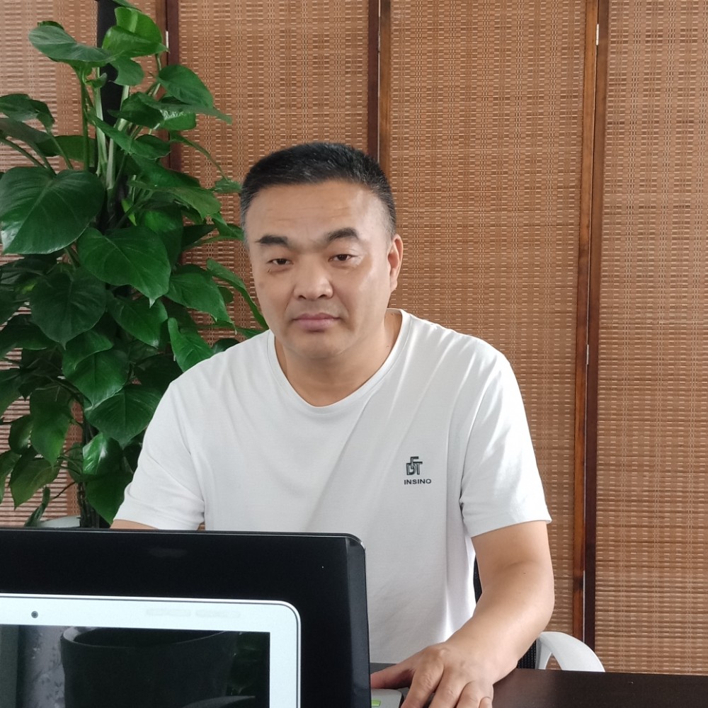 厚钧先生的照片