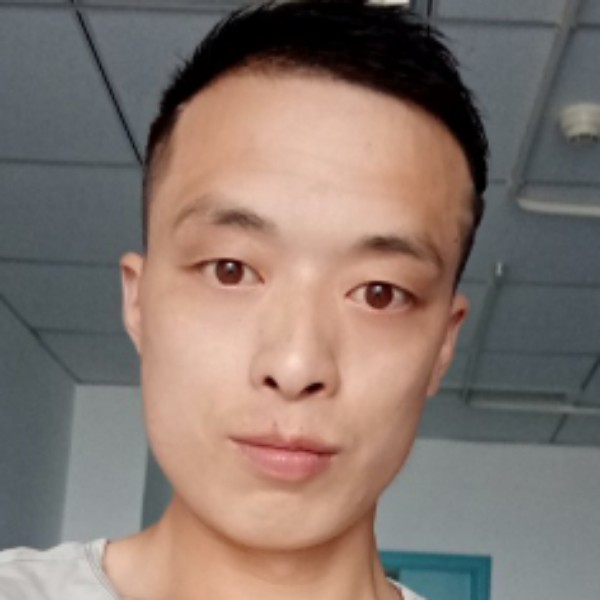 大树顺利的照片
