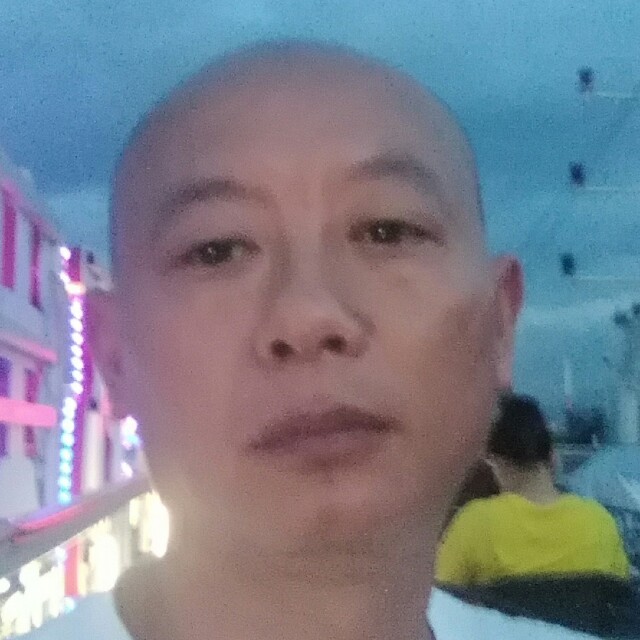黛儿孤單的照片