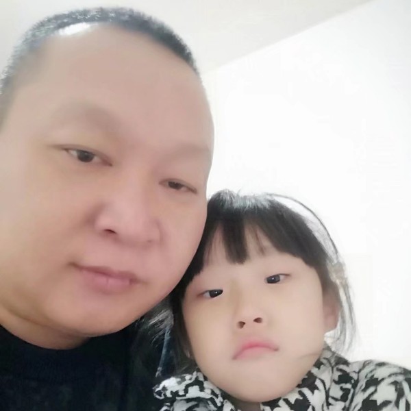 丽晶栋哥的照片