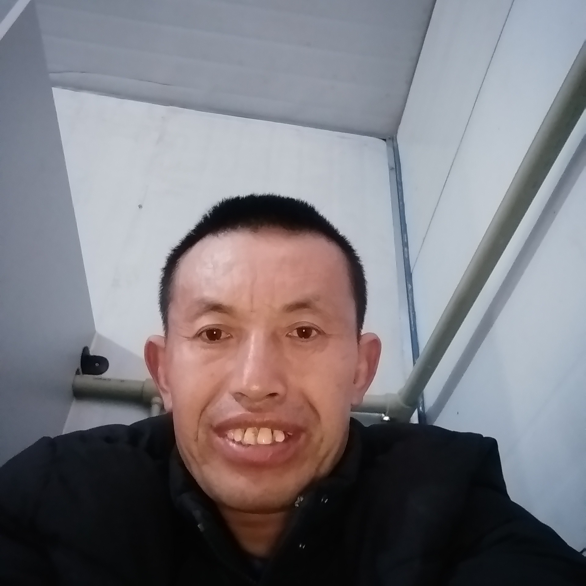 平湖迎内向的照片