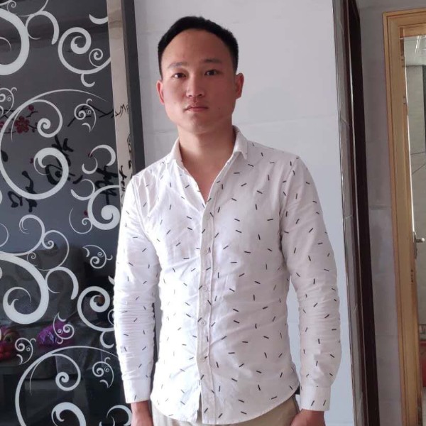 小蚂蚁吃醋儒雅的照片