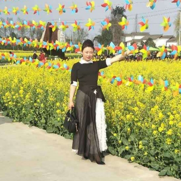 王婉青的照片