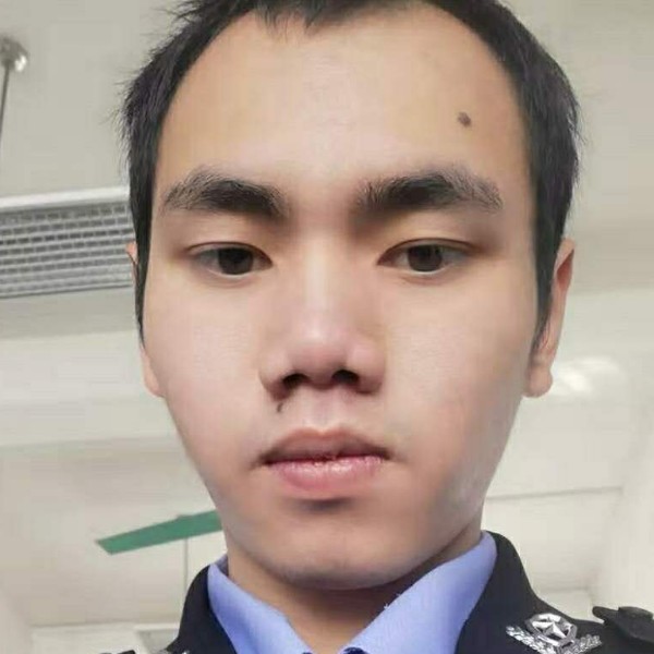 桂M小覃的照片
