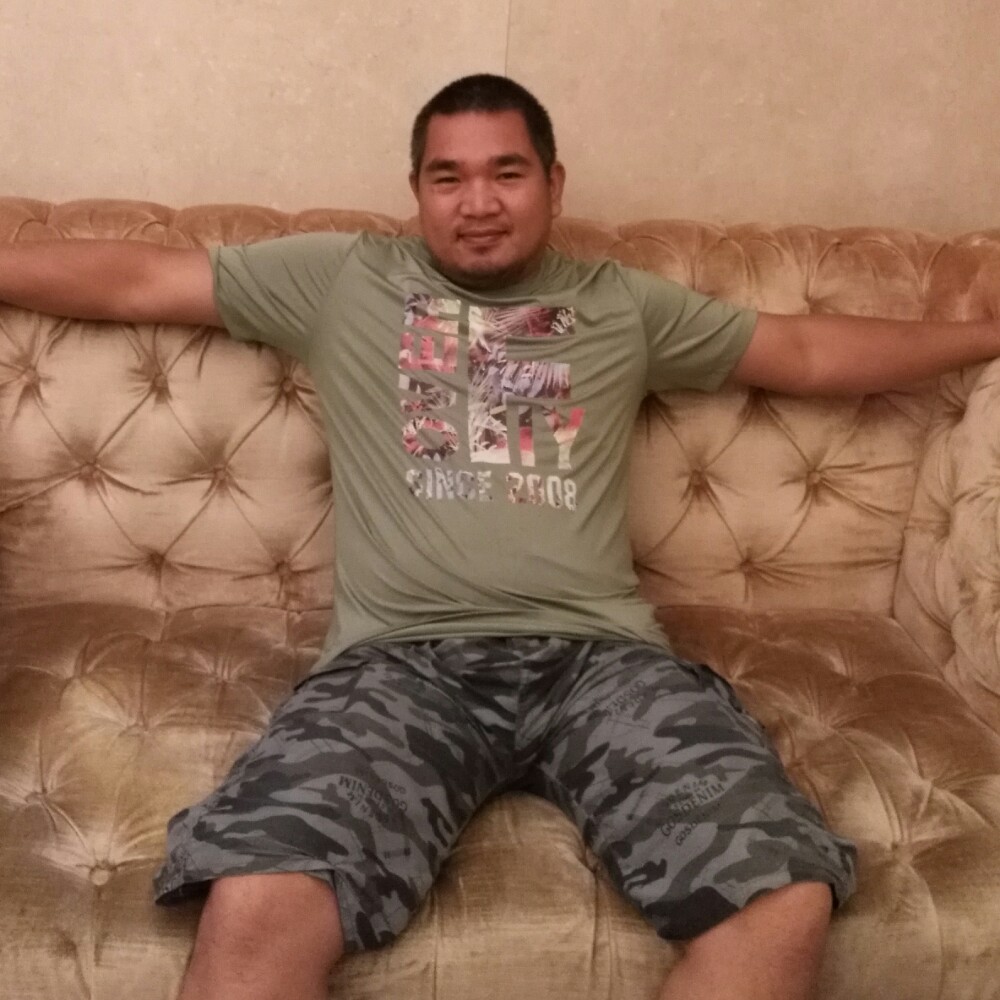 小许诺言的照片